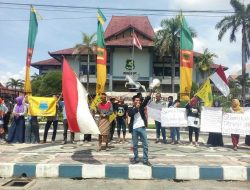 Hari Sumpah Pemuda, Aktivis PMII Demo DPRD Sumenep