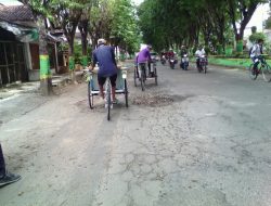 Miris, Jalan Nasional Di Sumenep Dibiarkan Rusak Dan Berlubang