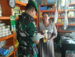 Jelang Lebaran, Babinsa Kalebengan, Koramil 0827/13 Rubaru Pantau Harga Sembako 
