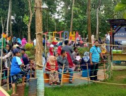 Baru Dibuka,  Ribuan Pengunjung Serbu Wisata Taman Tectona Batuan