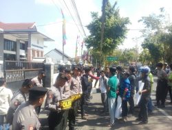 Aksi Demo Kejari Sumenep Hampir Ricuh, Satu Peserta Ditangkap Polisi