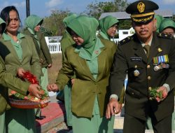 HUT TNI 72, Kasdim 0827 Sumenep Pimpin  Ziarah ke Taman Makam Pahlawan