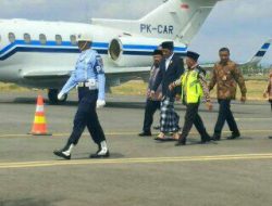 Presiden RI Tiba Di Sumenep Dengan Pakaian Sarung