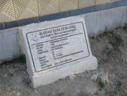 Prasasti Nempel Program ADD Rombiye Timur Diduga Fiktif