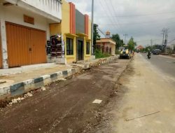 Proyek Pelebaran Jalan Provinsi Trunojoyo Hampir Tutup Anggaran Belum Selesai