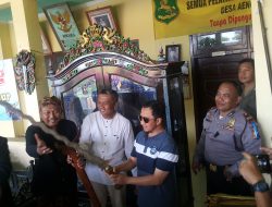 Ustadz Yusup Mansyur Tertarik Karya Keris Empu Aeng Tong-Tong, Langsung Pesan Khusus