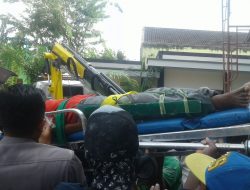 Kuli Bangunan Jatuh dilantai Dua Masjid Agung Asy – Syuhada’ Patah Tulang