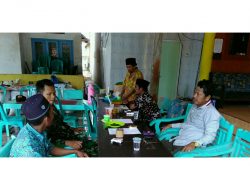 Lebih Dekat dengan Masyarakat, Babinsa Alasmalang Gelar Komsos