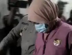 Ibu Cantik Diamankan Polisi Kasus Penipuan Berkedok Sembako