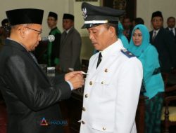 Bupati Sumenep Saat Melantik PAW Poteran : Kades Jangan Hanya Duduk Dibelakang Meja