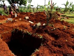 Heboh! Pembongkaran Makam Yang Meninggal Dipematang Sawah