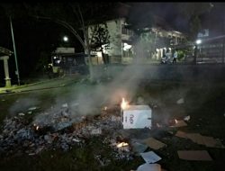 Tak Lulus Verifikasi Data, Timses Pemilwa Kampus Lakukan Aksi Bakar Fasilitas