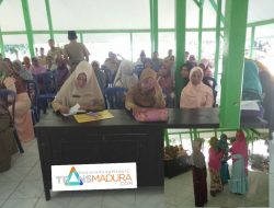 Bulan Ramadhan Rutinitas TP PKK Kecamatan Manding Santuni Kaum Duafa