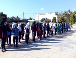 Melalui Materi Masa Pengenalan Lingkungan Sekolah  Babinsa Lenteng Latih PBB