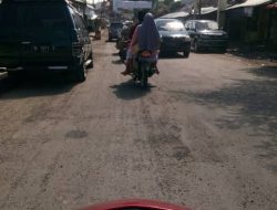 Jalan Pasar Blumbungan Rusak Parah