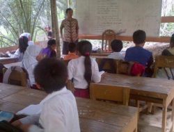 Pasca Kebakaran, Tempat KBM SDN Jambringin 1 Numpang di Rumah Warga