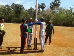 Babinsa Koramil 0827/17 Latih Paskibra SMPN 1 Dungkek