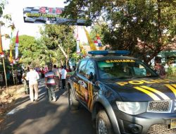 Anggota Babinsa dan Bhabinkamtibmas Dungkek, Amankan Pelaksanaan Gerak Jalan