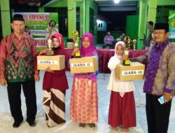 Kapten Inf Sutrisno Berikan Hadiah Dan Piala Lomba PBB Kreasi