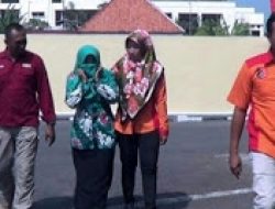 Menagis, Guru Madrasah Sebar Foto Jokowi dan Megawati Berlatar Palu Arit, Diringkus Polisi