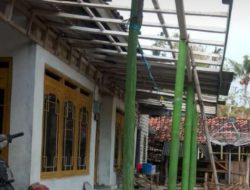 16 Rumah Warga Moncek Timur Rusak Diterjang Angin Puting Beliing