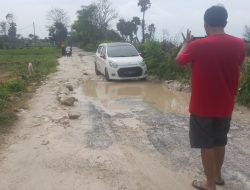 Jalan Menuju Wisata Badur Rusak Parah, 2019 Dianggarkan Hampir Rp4 Miliar
