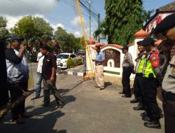 Bantahan Kades Terkait Aksi Warga Giligenting Dugaan Pungli Camat Kedok Plesiran