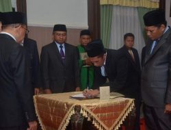 Bupati Lantik Direksi PT Sumekar, Berharap Menambah Trayek Pelayanan Masyarakat