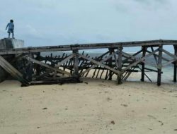 Ombak Besar Disertai Angin Kencang, Jembatan Tembing Pindah 30 Meter