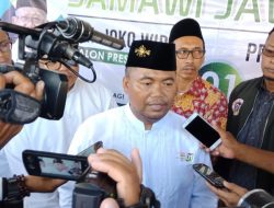 Kiai Muda Relawan Jokowi di Sumenep Obral 500 Sembako Murah