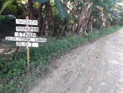 Aneh! “Wisata” Desa, Jalan Penuh Lubang di Pragaan Daya?