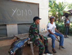 Jalin Keakraban Babinsa Koramil 0827/23 Giligenting Melaksanakan Komsos Dengan Warga Binaan