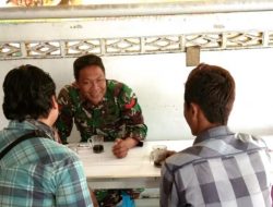 Jalin Silaturahmi, Babinsa Koramil 0827/21 Ra`as Melaksanakan Komsos Dengan Warga Binaan