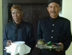 Prosesi Jamasan Pusaka Keraton Sumenep Dengan Tujuh Sumber Air