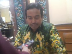 Pengajuan Mayoritas Fraksi Hak Interpelasi Perbup Pilkades Masih Buram