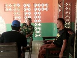 Babinsa 0827/04 Bluto Komsos Bersama Warga