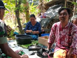 Jalin Keakraban Dengan Warga, Babinsa Melakukan Komsos