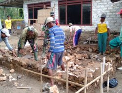 Babinsa Koramil 0827/03 Manding Karya Bhakti Rehab Rumah