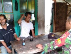 Jalin Keakraban, Babinsa 0827/21 Raas Mamfaatkan Warung Kopi