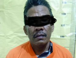 Istri Jarang Dirumah, Suami Tusuk Dada Temannya Hingga Luka Parah