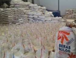 Polres Sumenep Gerebek Gudang Diduga Jadi Tempat Oplosan Beras Bulog