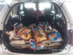 Ditengah Covid-19, Crew Biro TransMadura Bantu Sembako Kaum Dhuafa