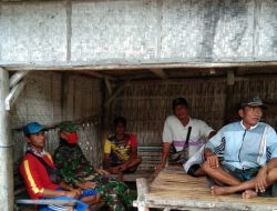 Babinsa Koramil 0827/23 Giligenting, Bersama Warga Wujudkan Kemanunggalan