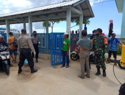 Antisipasi Covid-19, Babinsa Sapudi Cek Penumpang KMP Satya Kencana
