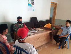 Babinsa Koramil 0827/16 Gapura Jalin Keakraban Dengan Perangkat Desa
