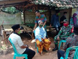 Komsos Sarana Komunikasi Babinsa Koramil 0827 Gapura Dengan Warga
