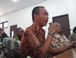 Perangkat Menyoal Kades Essang, Pemberhentian dan Pengangkatan Tak Prosedural?