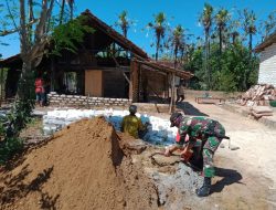 Anggota Koramil 0827/06 Saronggi Giat Kerja Bhakti
