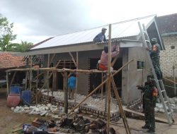 Babinsa Koramil Ambunten, Bantu Rehap Rumah Tidak Layak Huni