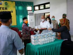 MH Said Abdullah Ketua Banggar DPR RI, Serahkan 30Ribu Masker dan 4ribu Sanitezer ke Pemkab Sumenep